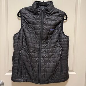 Patagonia Women's xl black Quilted Vest
